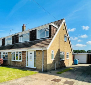 Spacious cosy quiet house&Free parking&Garden